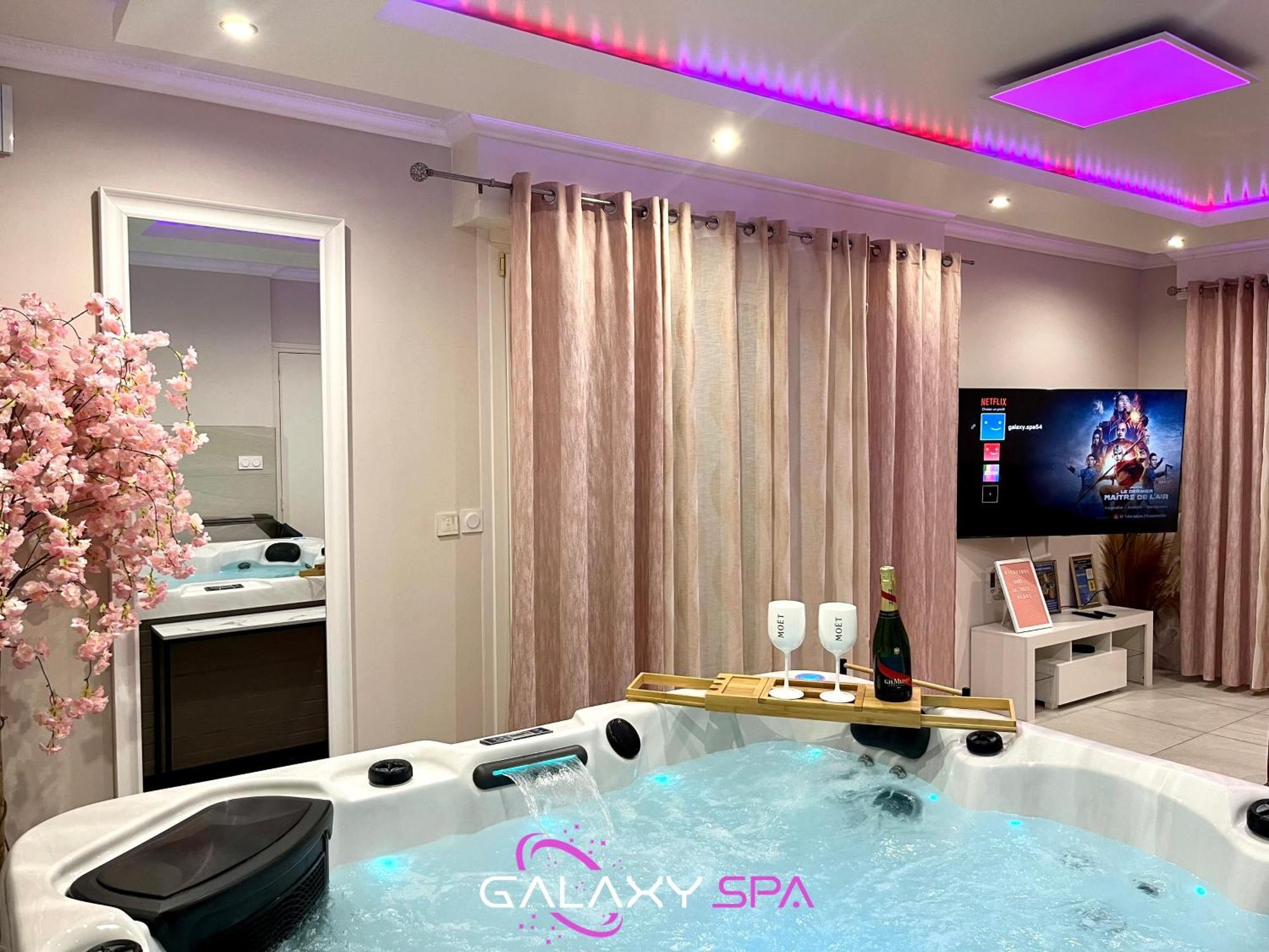 Galaxy Spa - Suite Venus Jacuzzi Et Sauna Privatif Champigneulles Kültér fotó