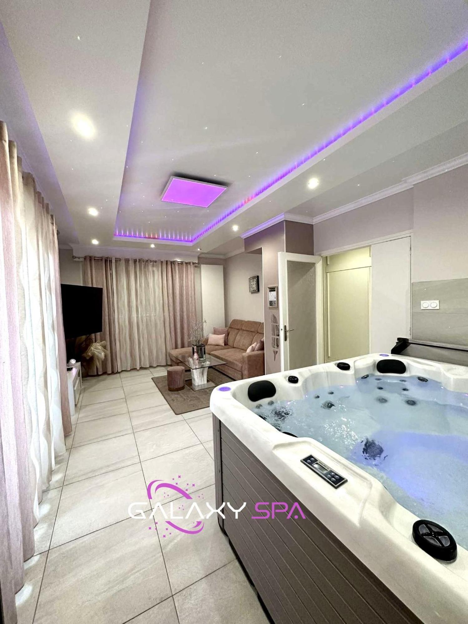 Galaxy Spa - Suite Venus Jacuzzi Et Sauna Privatif Champigneulles Kültér fotó